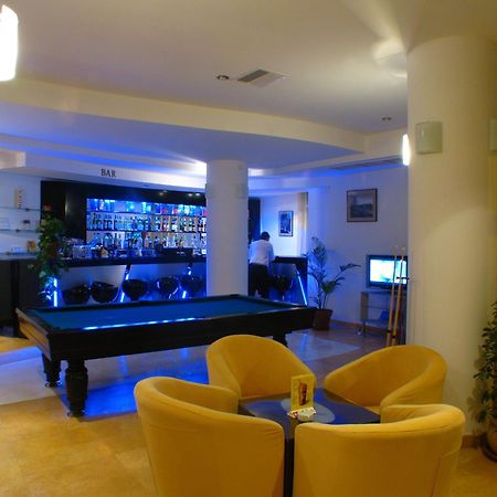 Hotel Afrodita Венус Екстериор снимка
