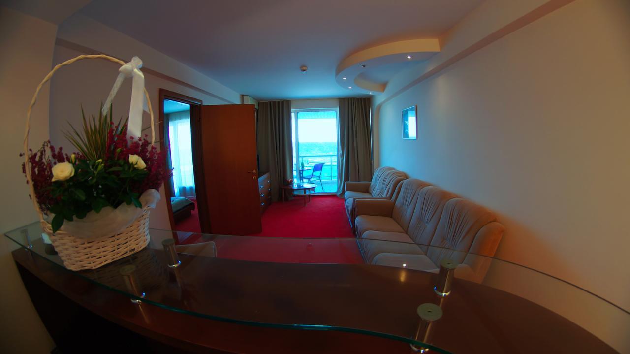 Hotel Afrodita Венус Екстериор снимка